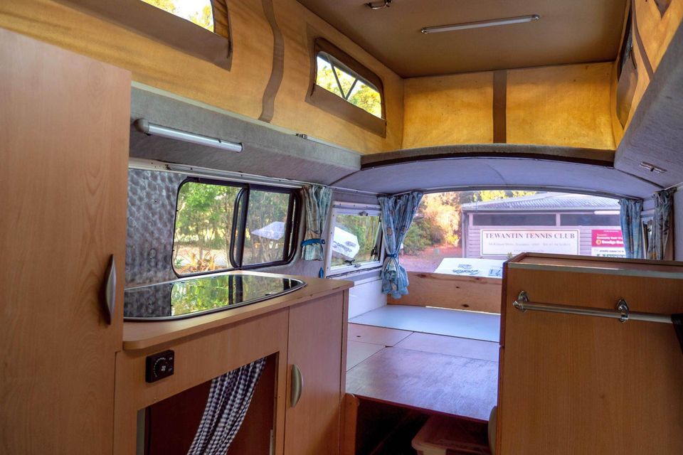 Toyota Coaster 