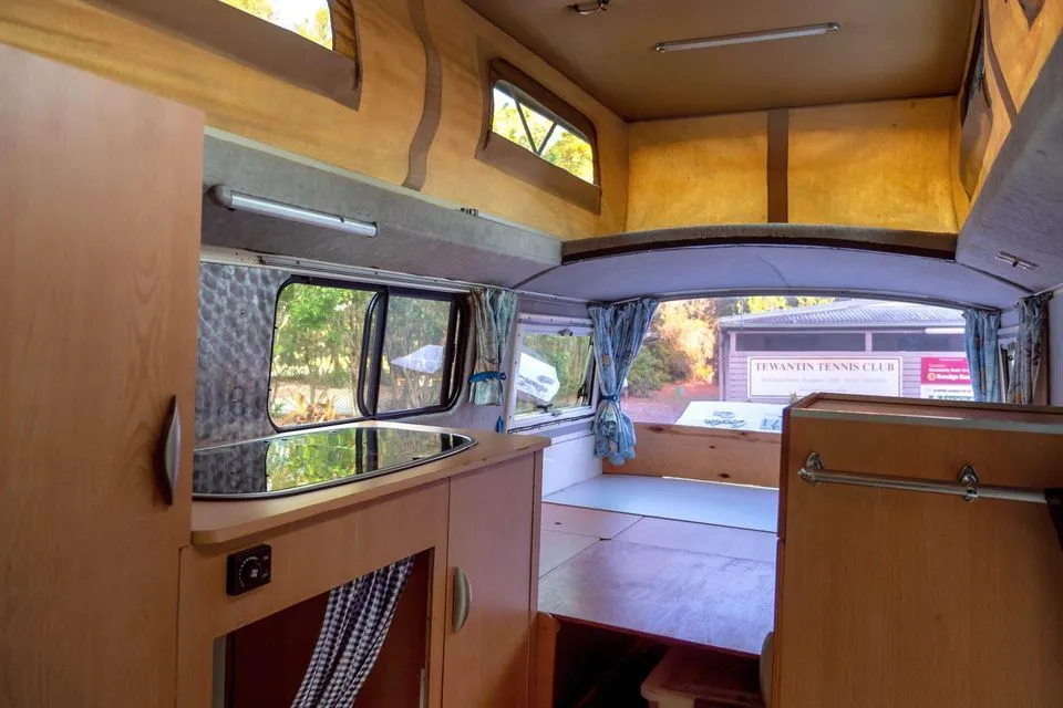 Toyota Coaster 