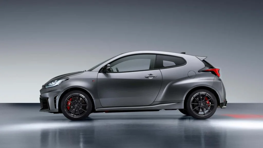gr yaris 2024