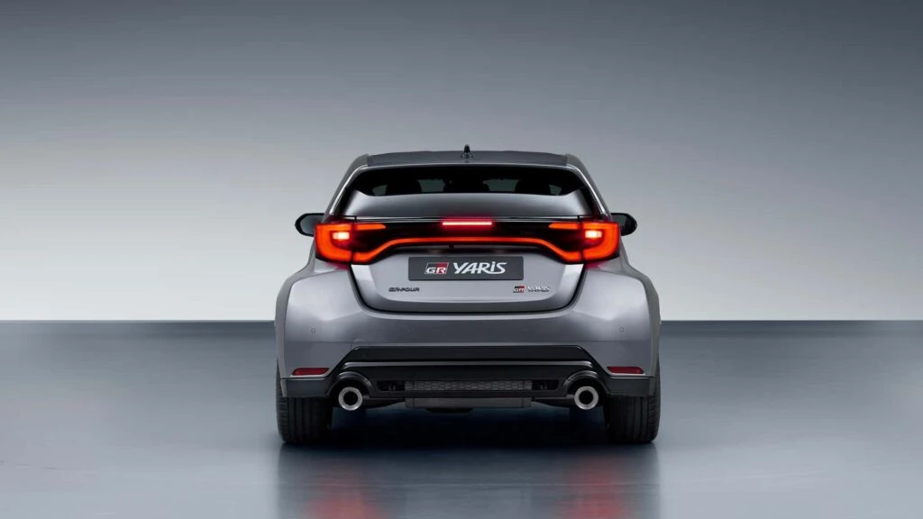 gr yaris 2024