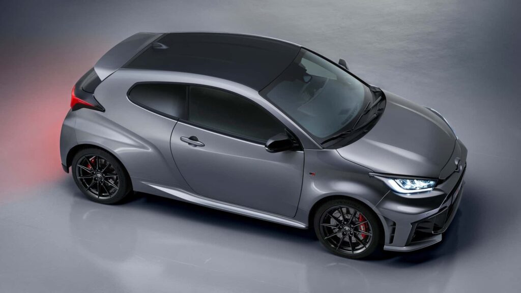 gr yaris 2024 
