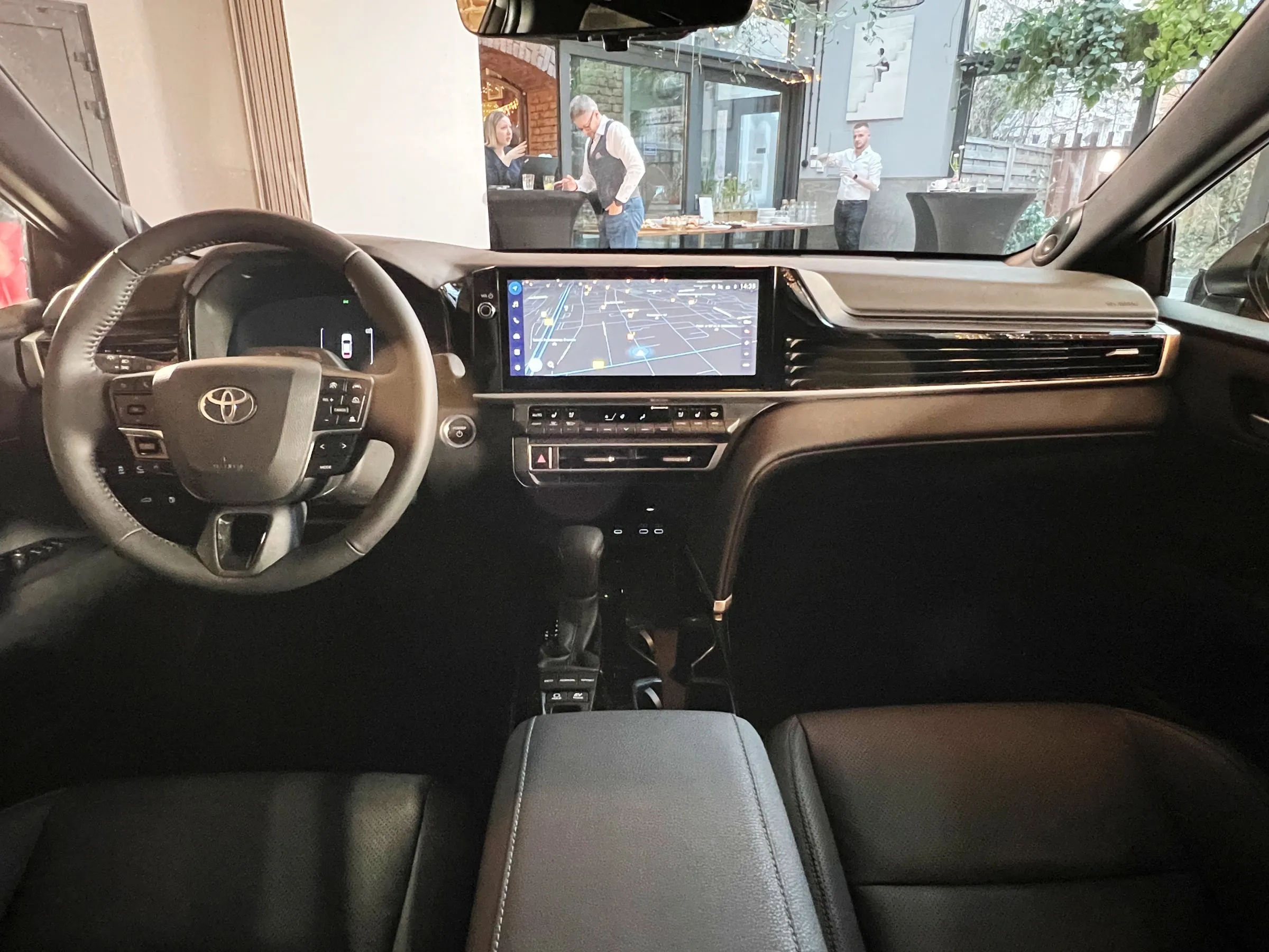 toyota camry 2024