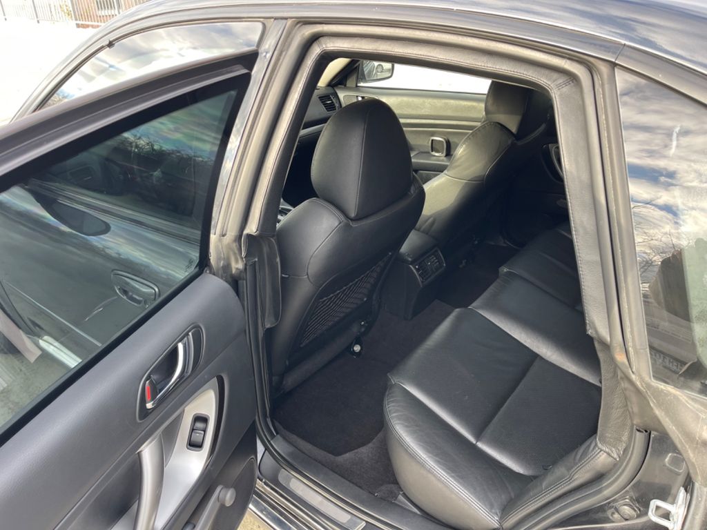 Pancerne Subaru Legacy
