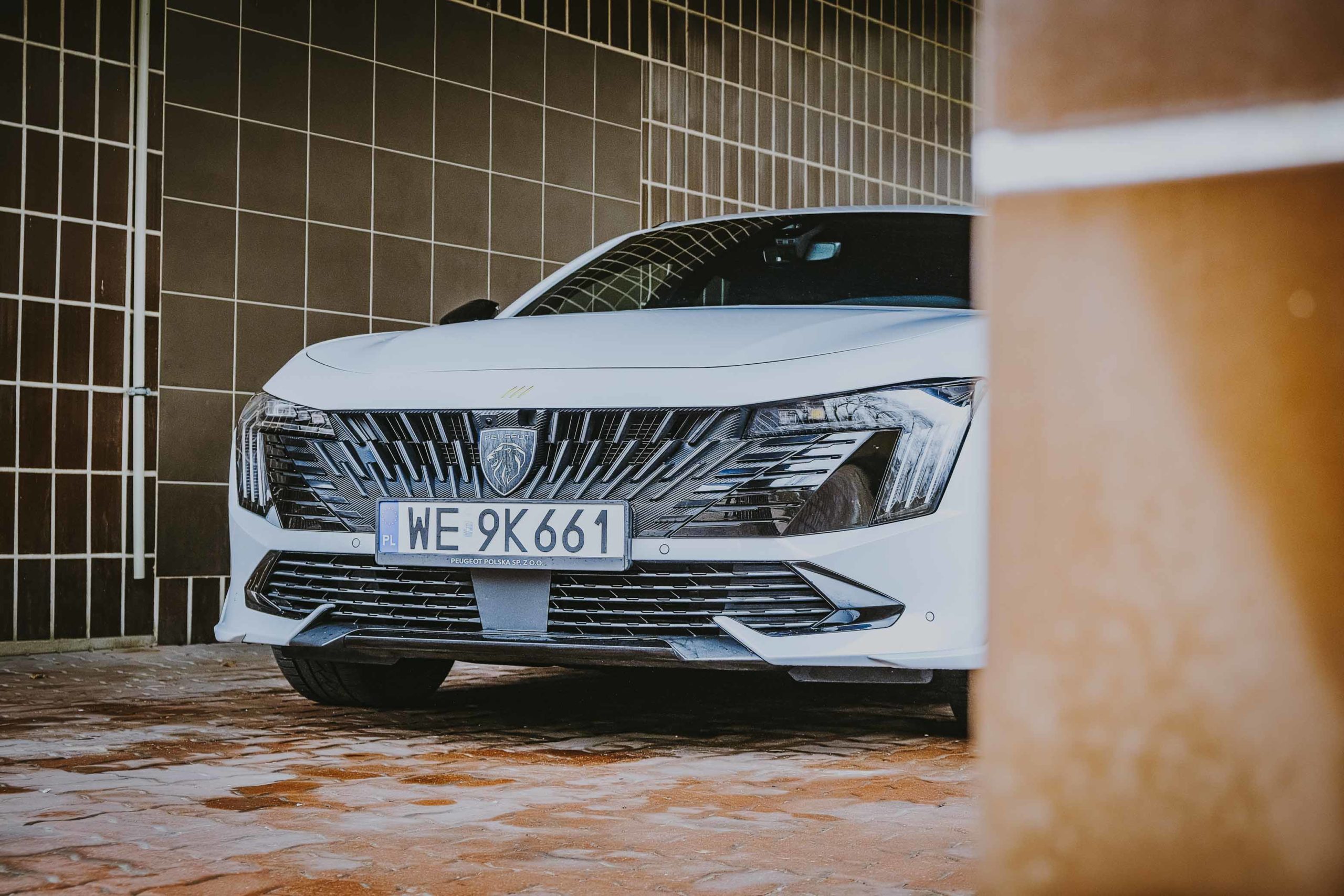 Peugeot 508 SW PSE w teście. To hybryda sentymentów i unijnych przepisów