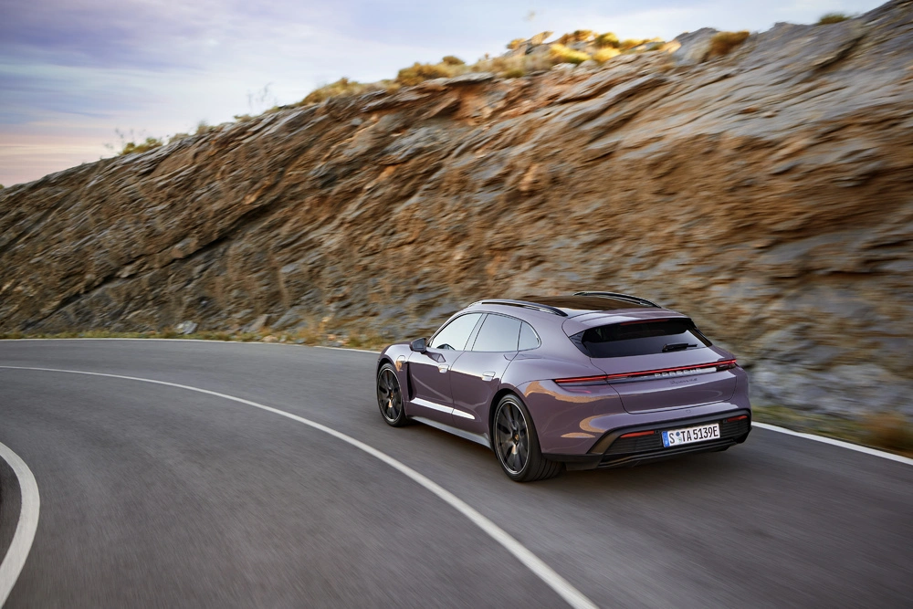 porsche taycan 2024