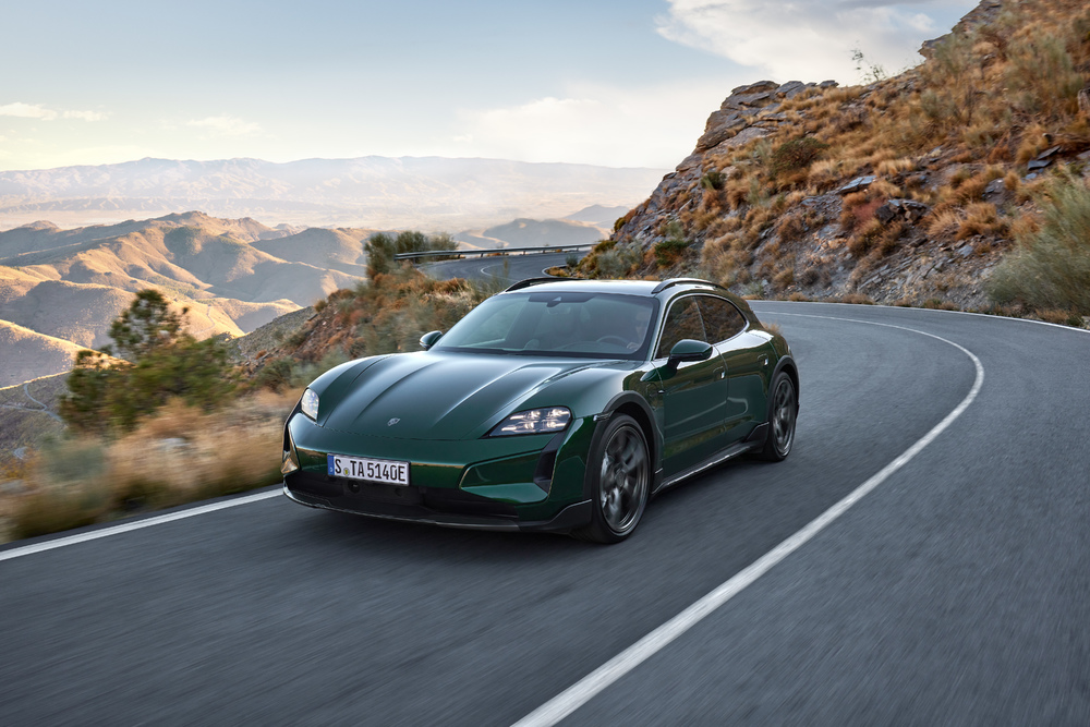porsche taycan 2024 