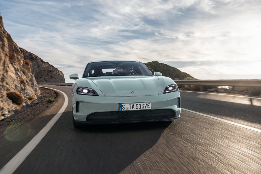 porsche taycan 2024 