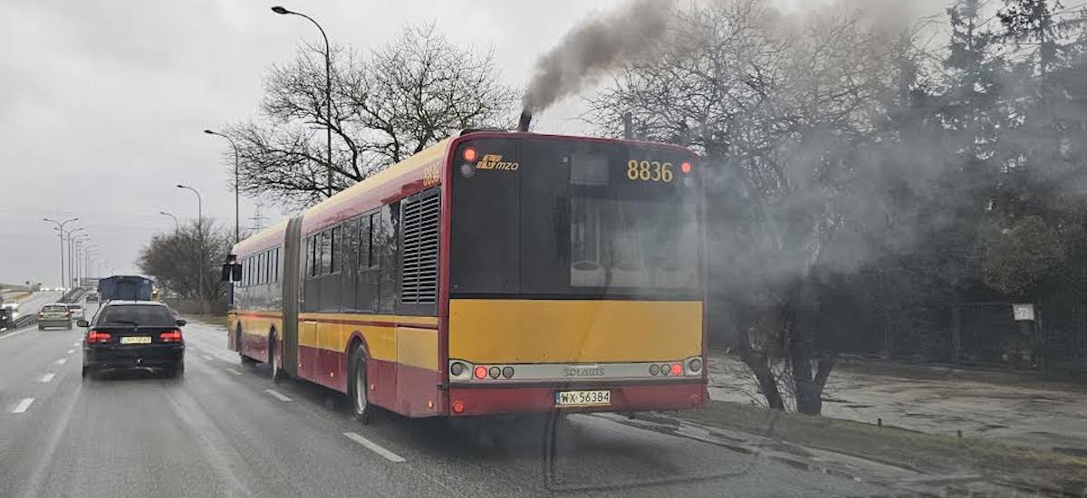 Chciałem porzucić samochód i przesiąść się na autobus. Przeżyłem najdłuższe pięć minut w życiu