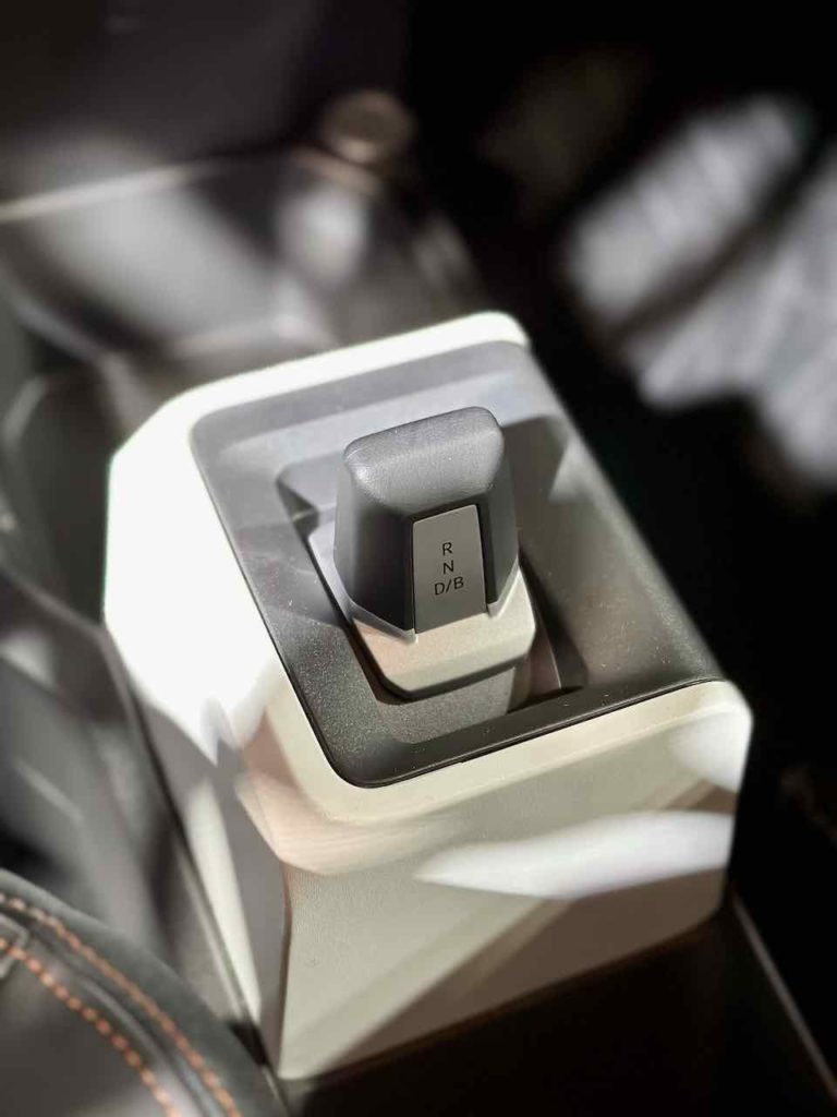Dacia Spring 2024 selektor 