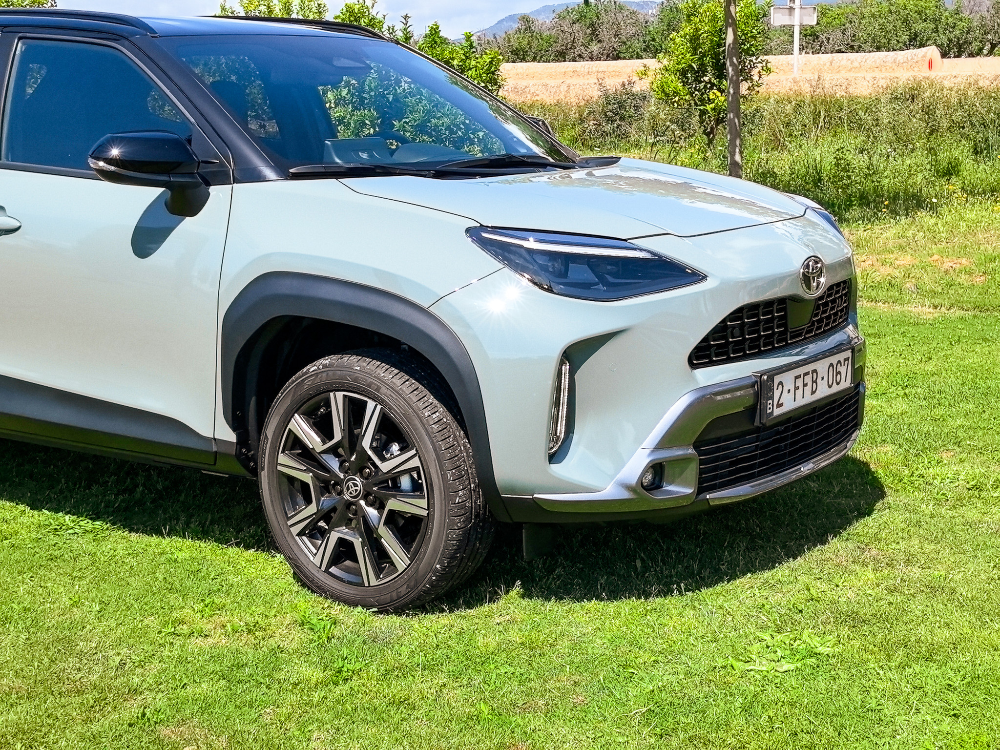 Toyot yaris cross test lifting