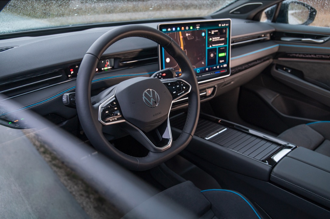 Volkswagen ID.7 wnętrze 