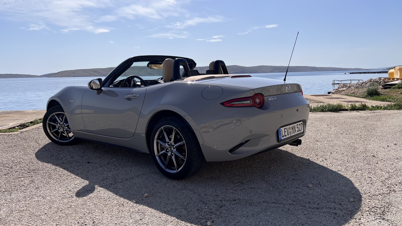 mazda mx-5 2024