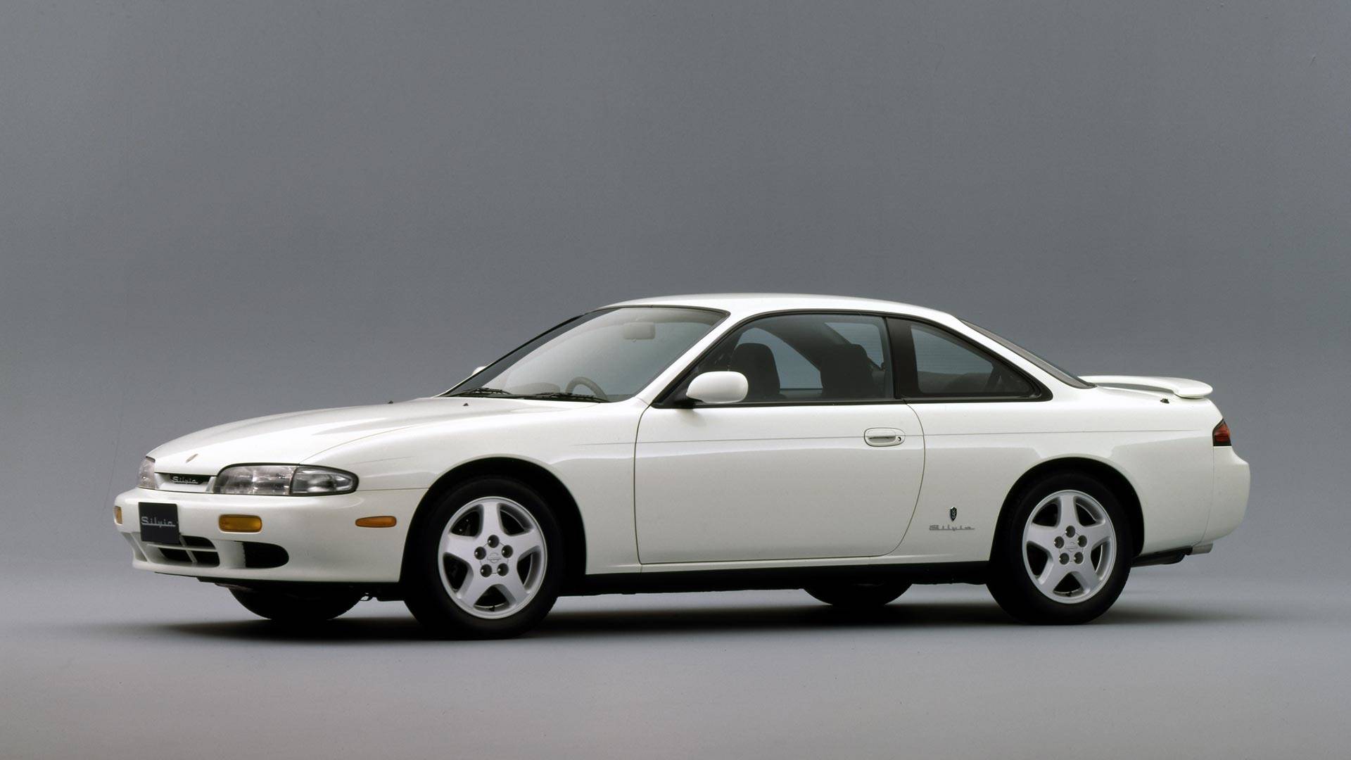 Nissan może wskrzesić legendę. Oby nie utyła i nie rzuciła palenia