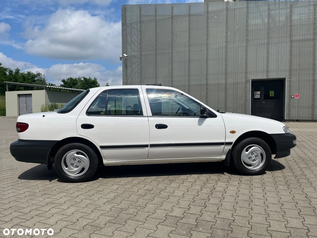 Kia Sephia