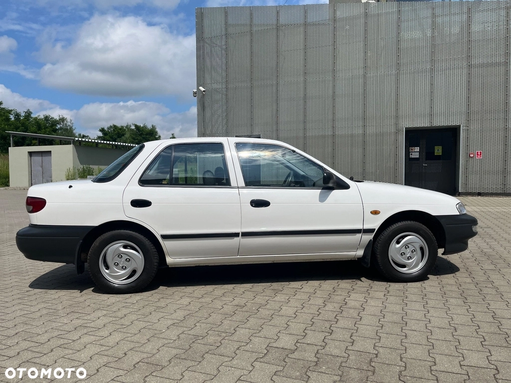 Kia Sephia