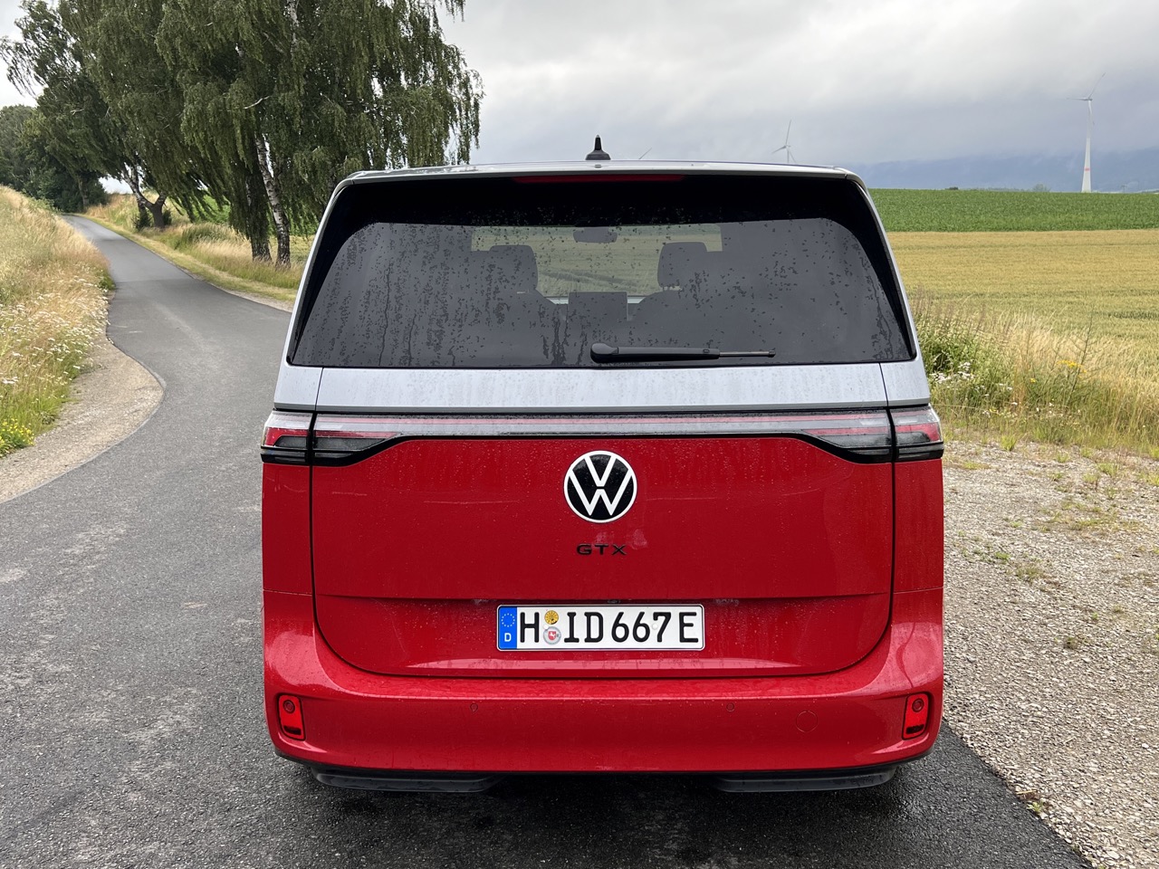 volkswagen id.buzz 2025 gtx 