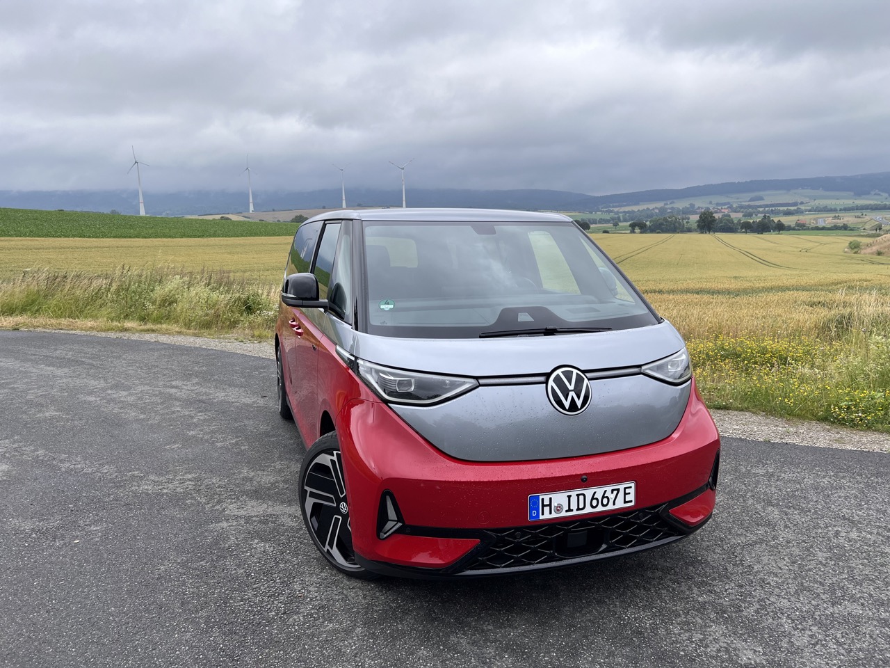 volkswagen id.buzz 2025 gtx 