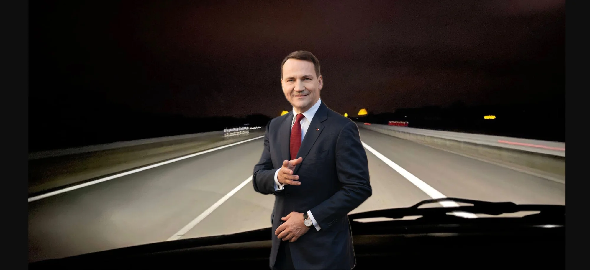 Radosław Sikorski ogłasza ważny krok w sprawie walki z piractwem drogowym i Sebastiana M. Tłumaczę: nic się nie da zrobić