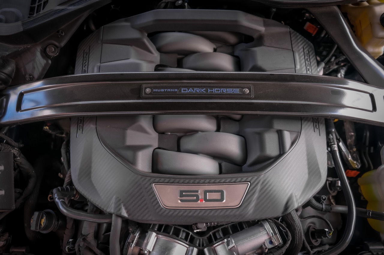 Ford Mustang Dark Horse