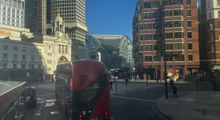Korzystałem z transportu publicznego w gigantycznej metropolii i mam wniosek. Dajcie już lepiej każdemu auto