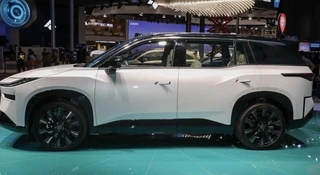 Nowy elektryczny SUV Toyoty kosztuje 55 tys. zł. Można go już zamawiać, ale tylko w hanzi