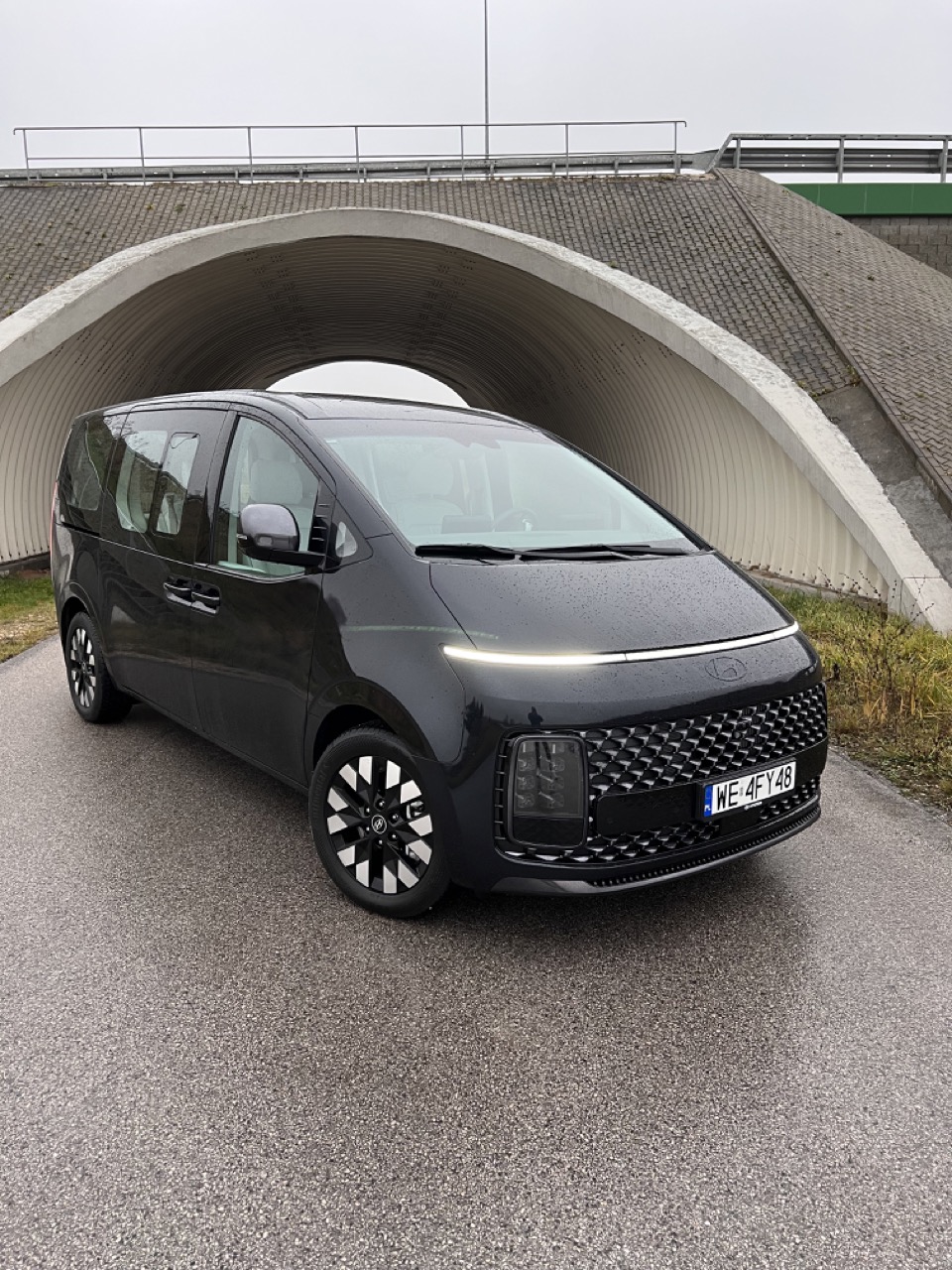hyundai staria test