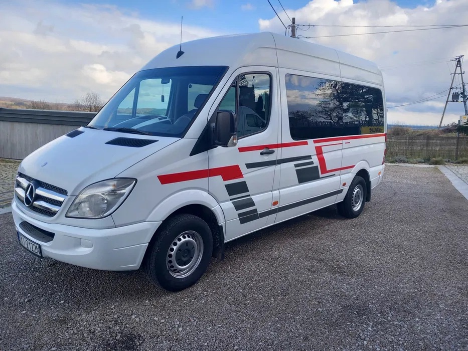 mercedes sprinter v8