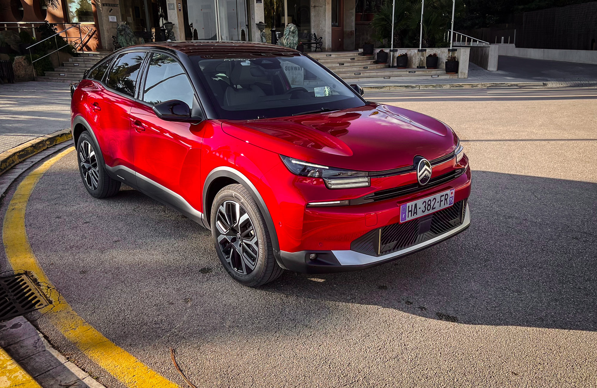 citroen c4 hybrid 2025