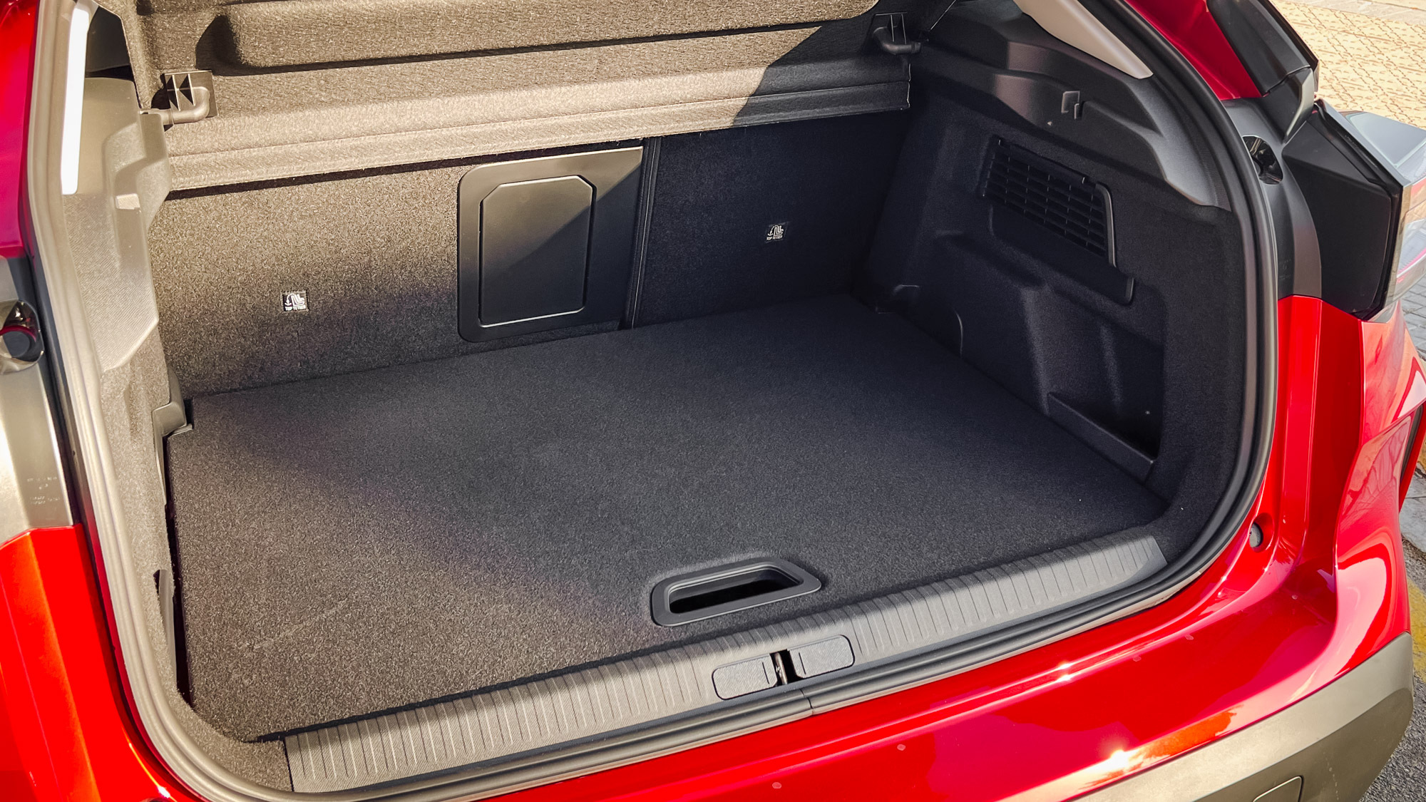 citroen c4 hybrid 2025