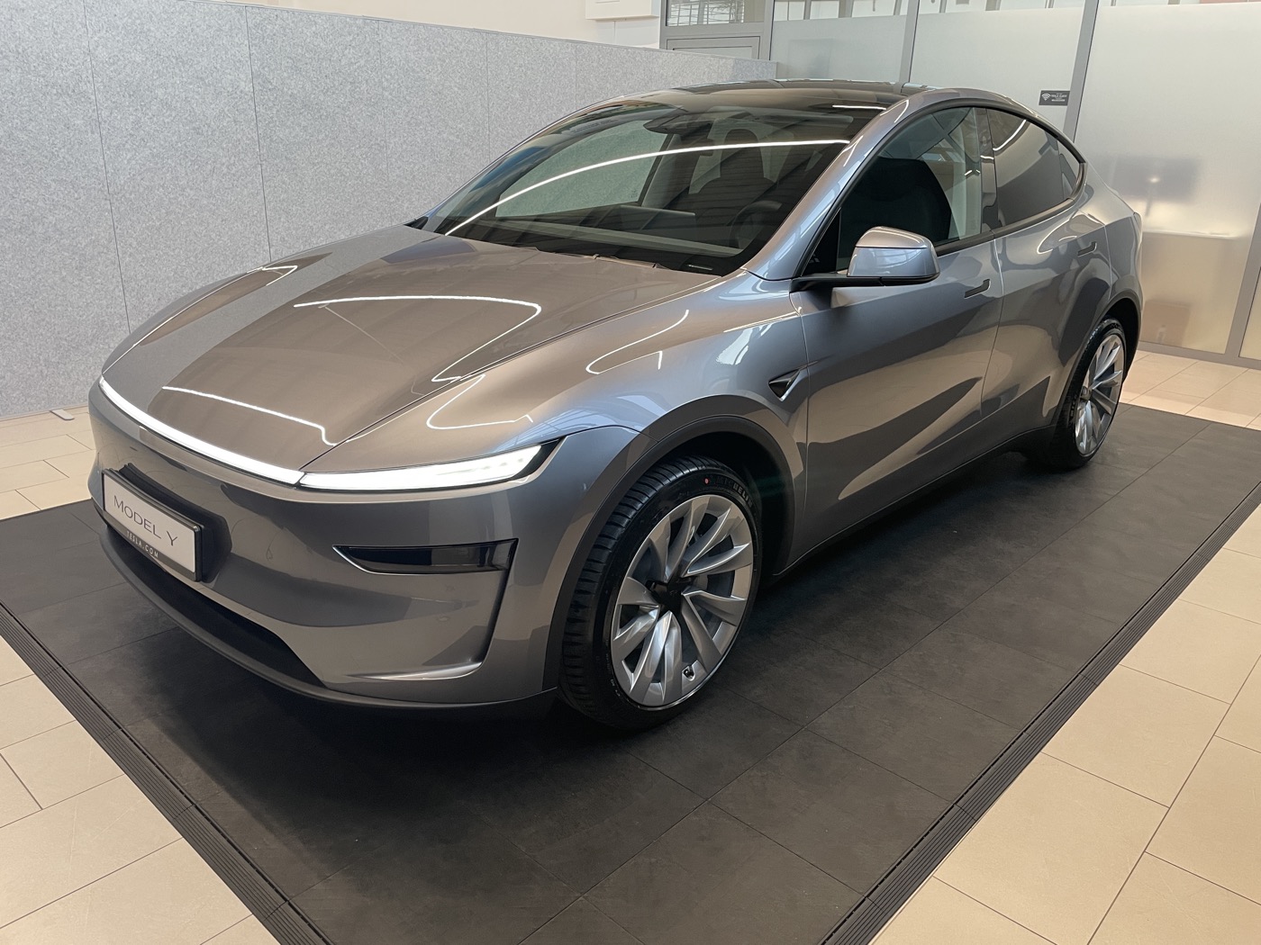 Mózg mi wybuchł, bo wziąłem udział w webinarze o dopłatach do samochodów elektrycznych NaszEauto