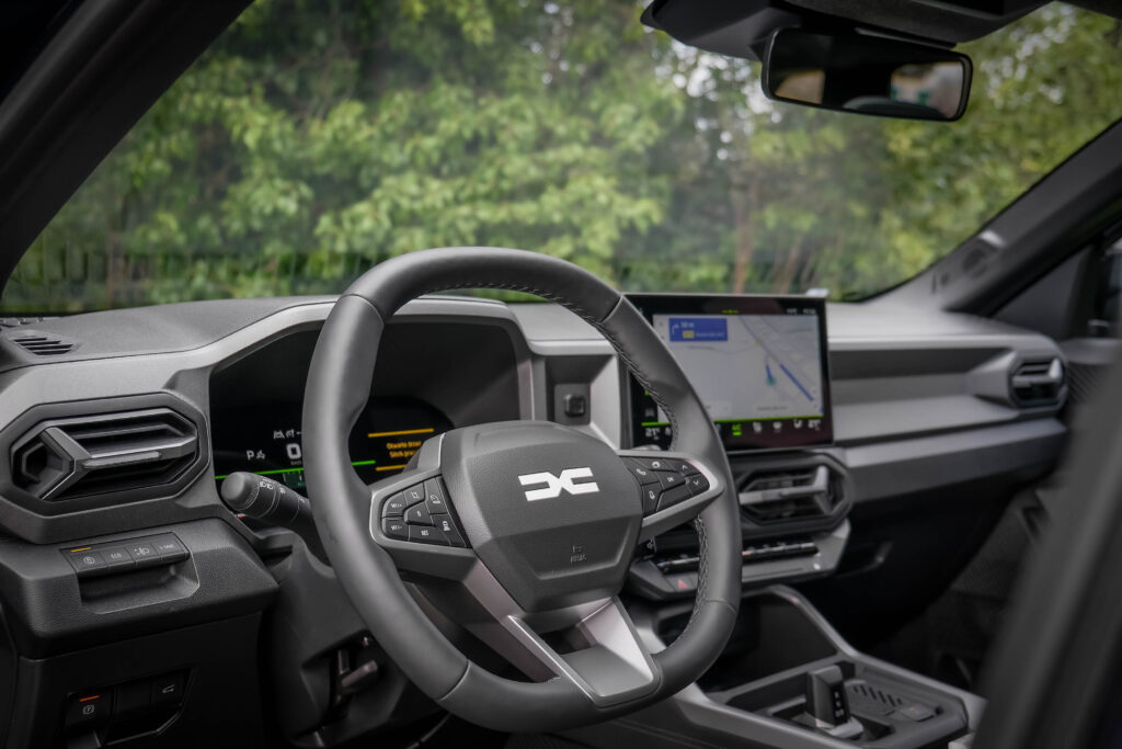 https://ocs-pl.oktawave.com/v1/AUTH_2887234e-384a-4873-8bc5-405211db13a2/autoblog/2025/03/Dacia-Bigster_55-1024x683.jpg
