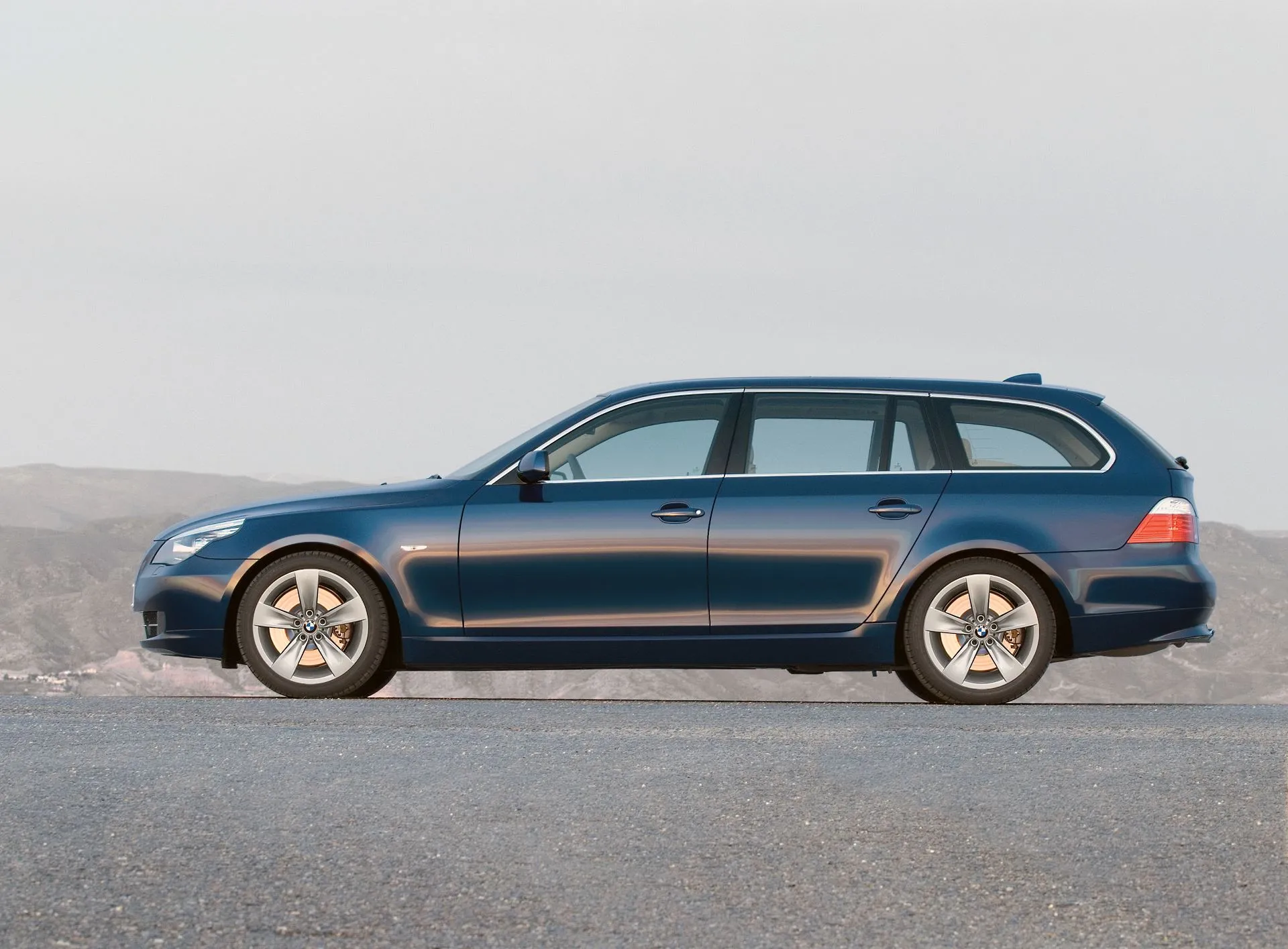BMW 5 E61 