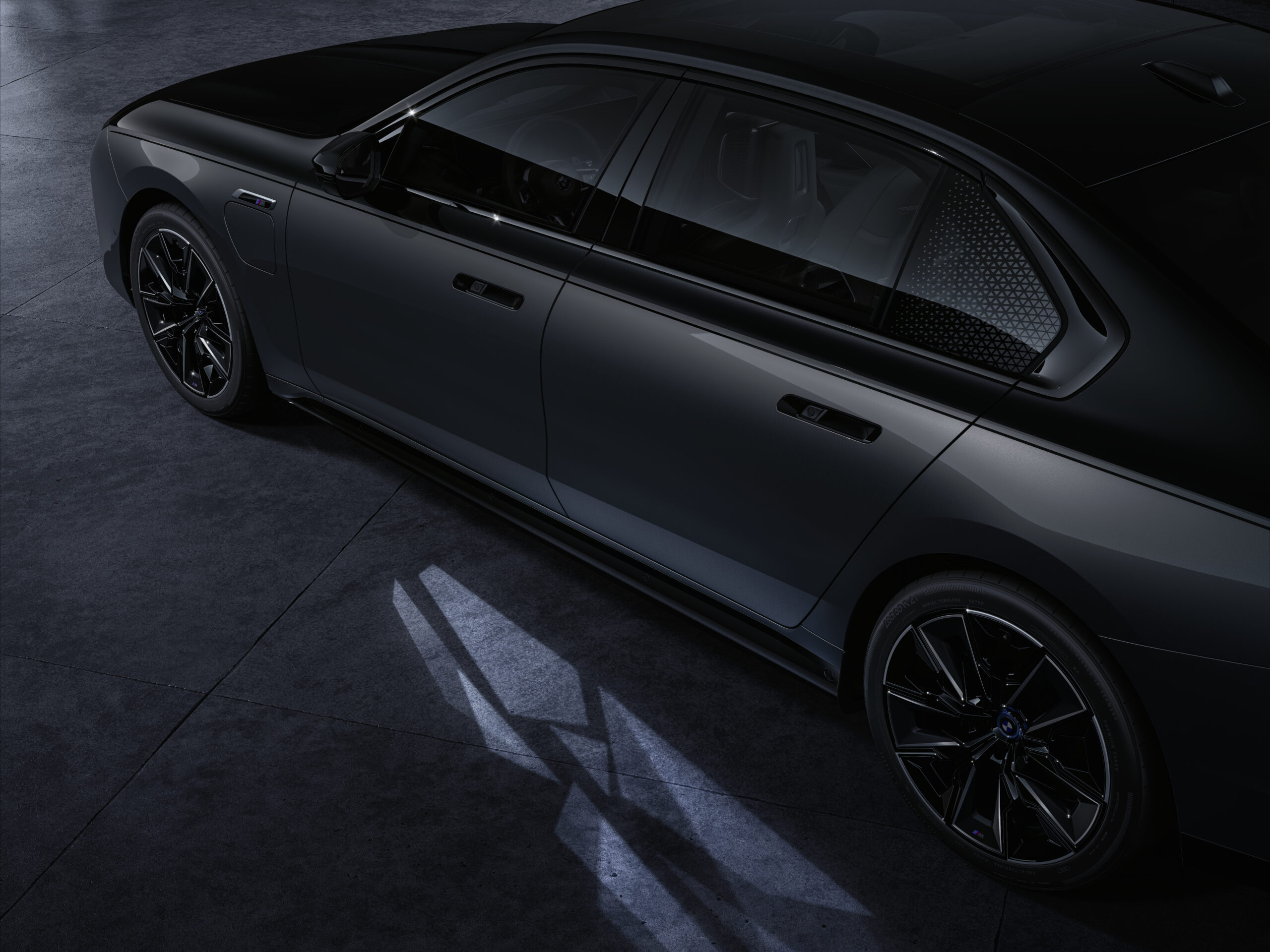 Nowe BMW serii 7 uchwycone. Zapowiadają się duże zmiany