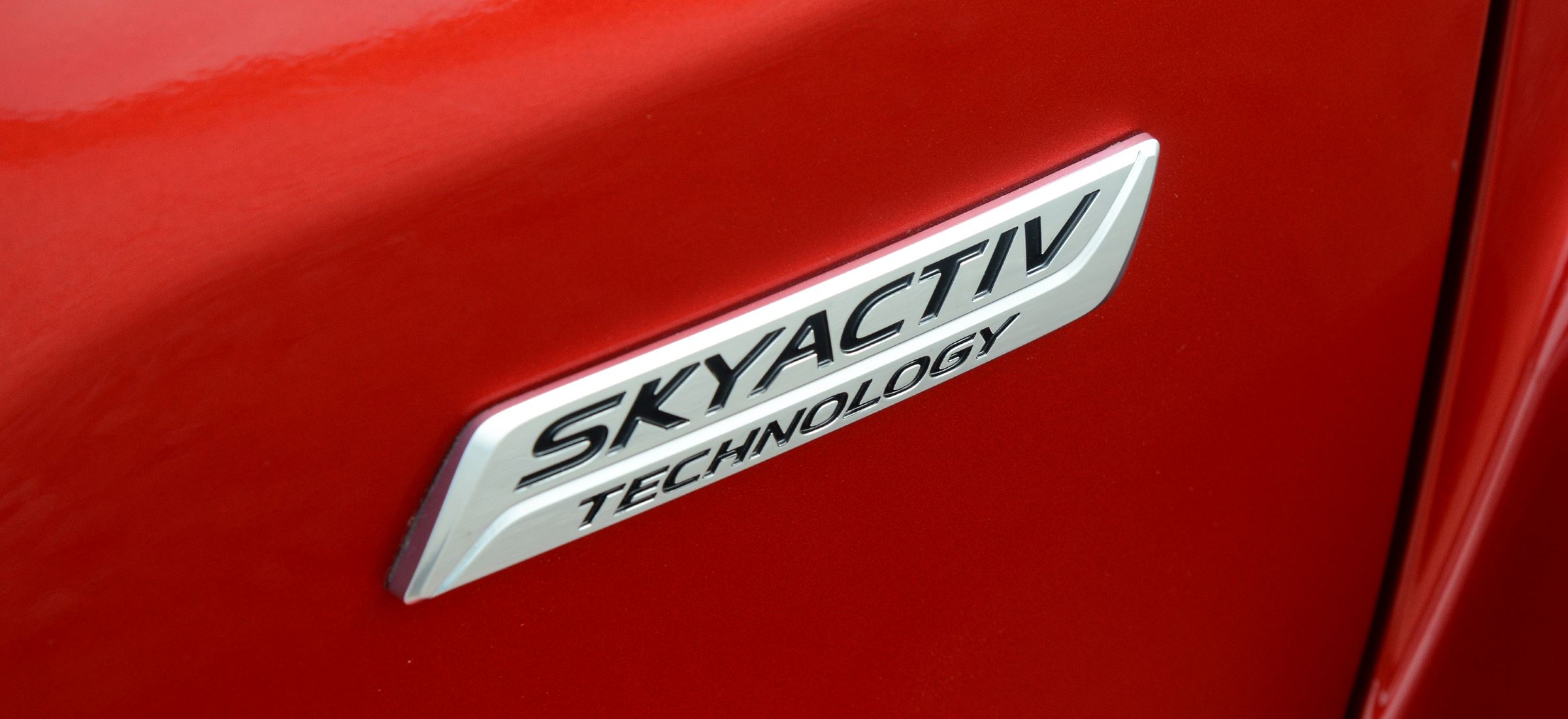 Mazda zrobi nowy silnik spalinowy i obiecuje, że nie będzie gorszy od poprzednich. Kibicujemy