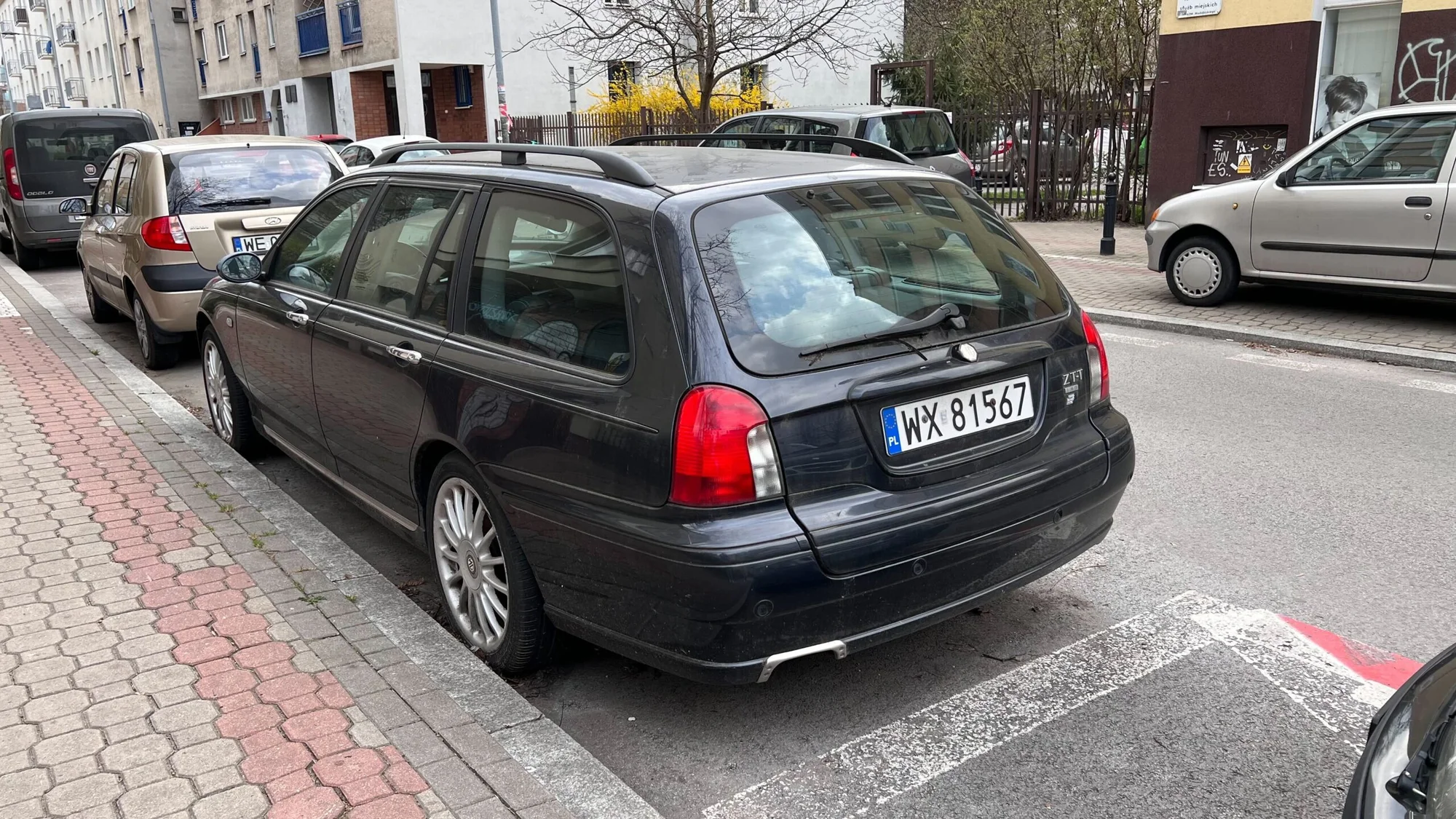 MG ZT