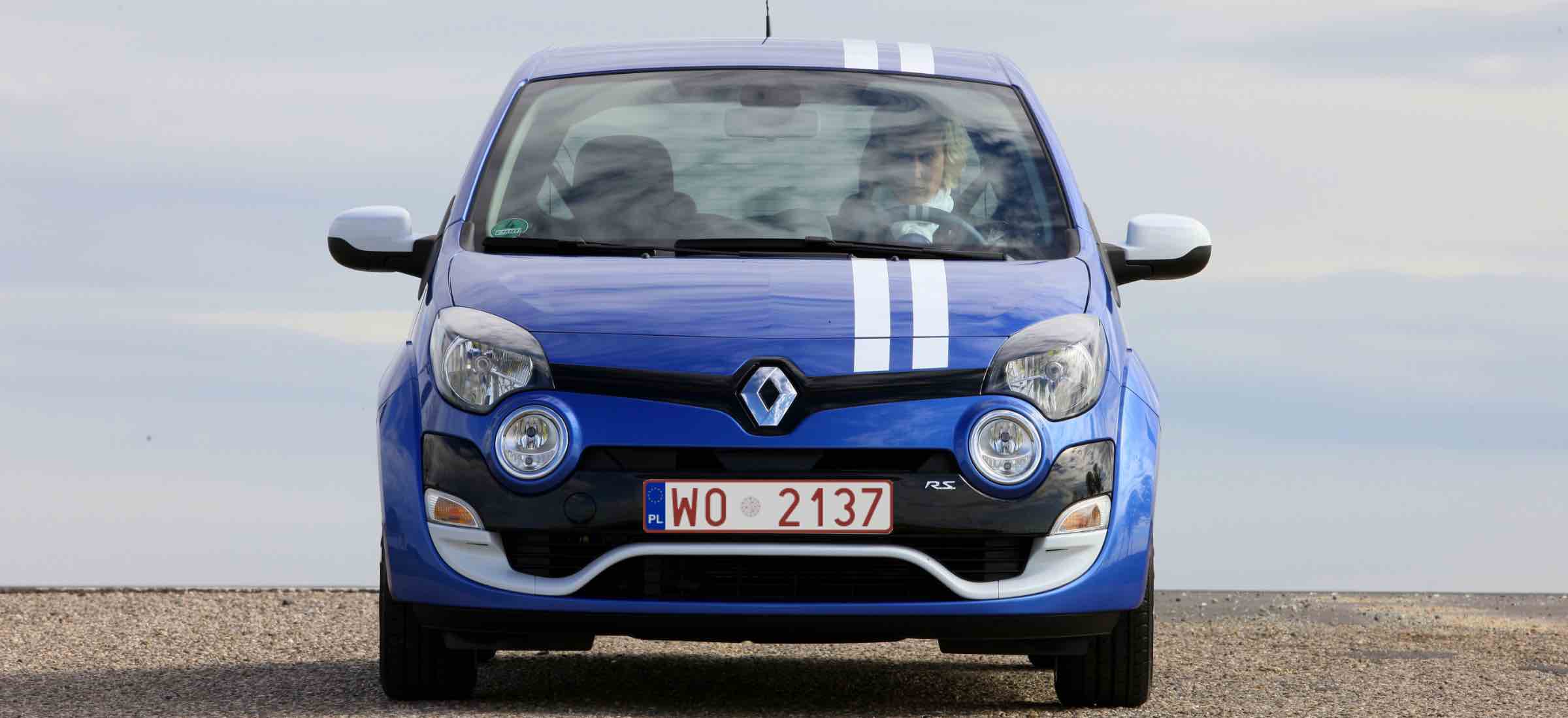 Zrobiłem wszystko dobrze, a i tak grozi mi kara. Już nie wiem, jak mam rejestrować samochody
