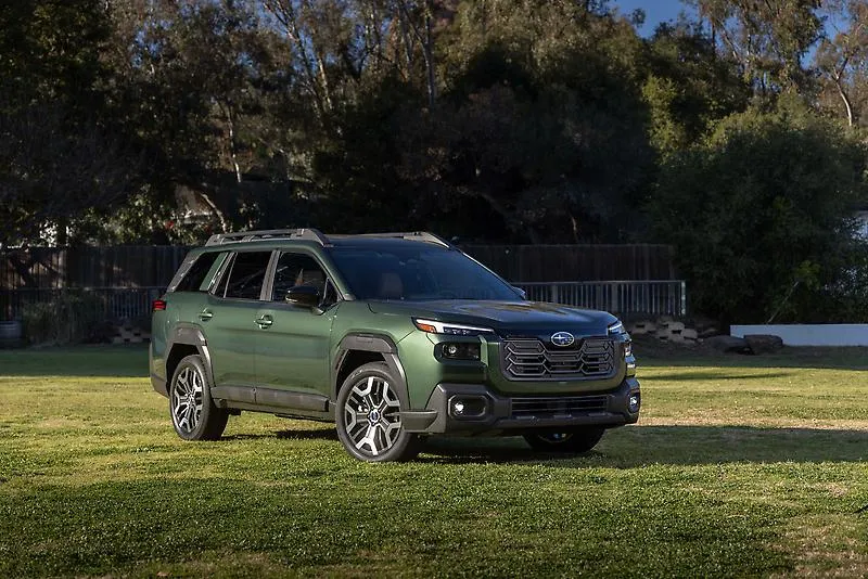 https://ocs-pl.oktawave.com/v1/AUTH_2887234e-384a-4873-8bc5-405211db13a2/autoblog/2025/04/2026_Subaru_Outback_31__mid.jpg