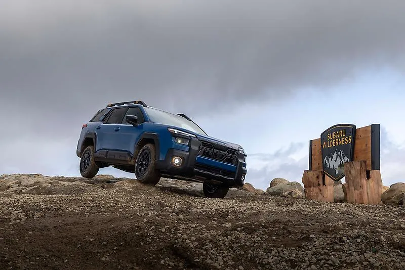 https://ocs-pl.oktawave.com/v1/AUTH_2887234e-384a-4873-8bc5-405211db13a2/autoblog/2025/04/2026_Subaru_Outback_Wilderness_01__mid.jpg