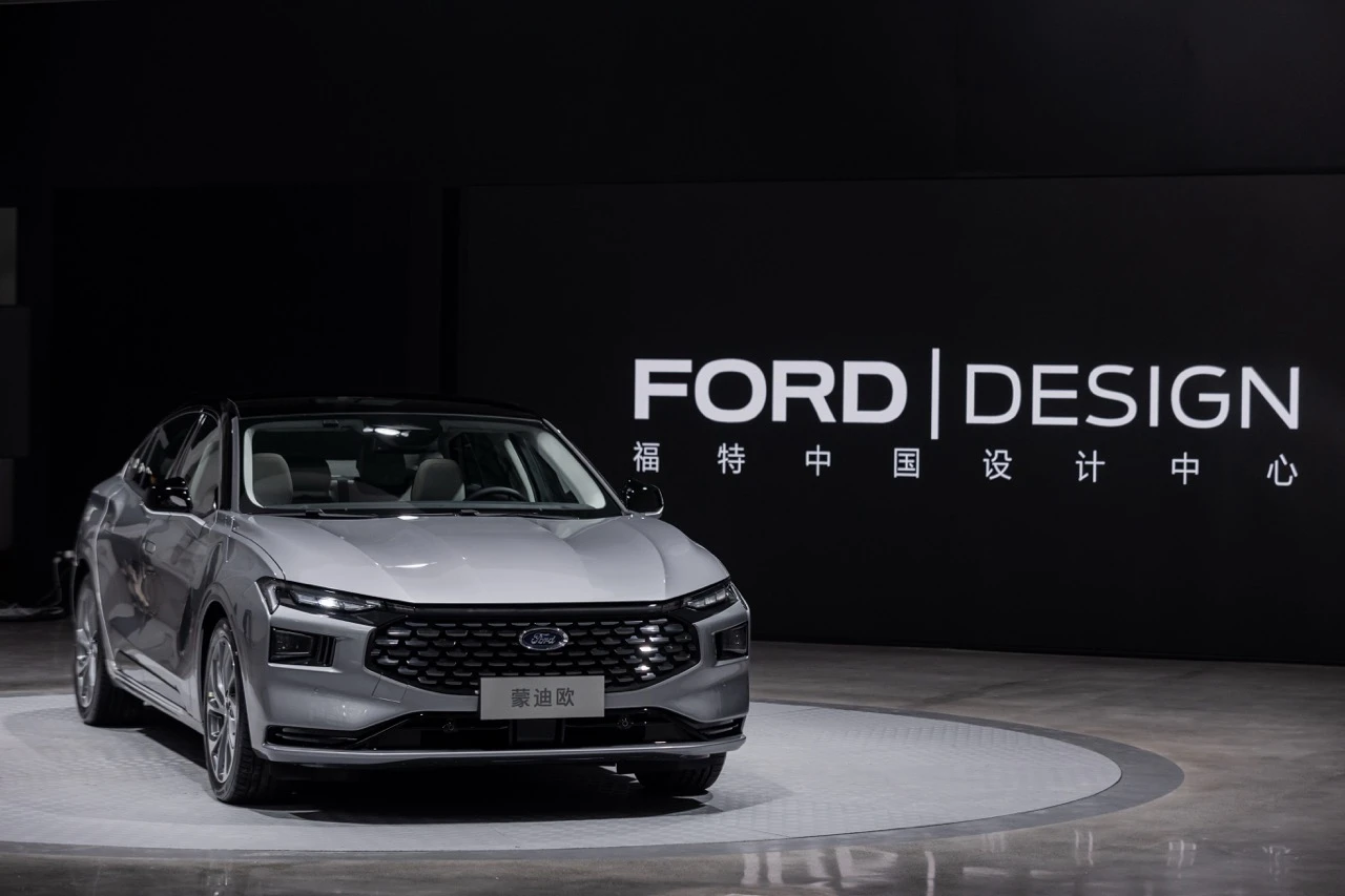 https://ocs-pl.oktawave.com/v1/AUTH_2887234e-384a-4873-8bc5-405211db13a2/autoblog/2025/04/All-New-Mondeo-4-Duzy.jpeg