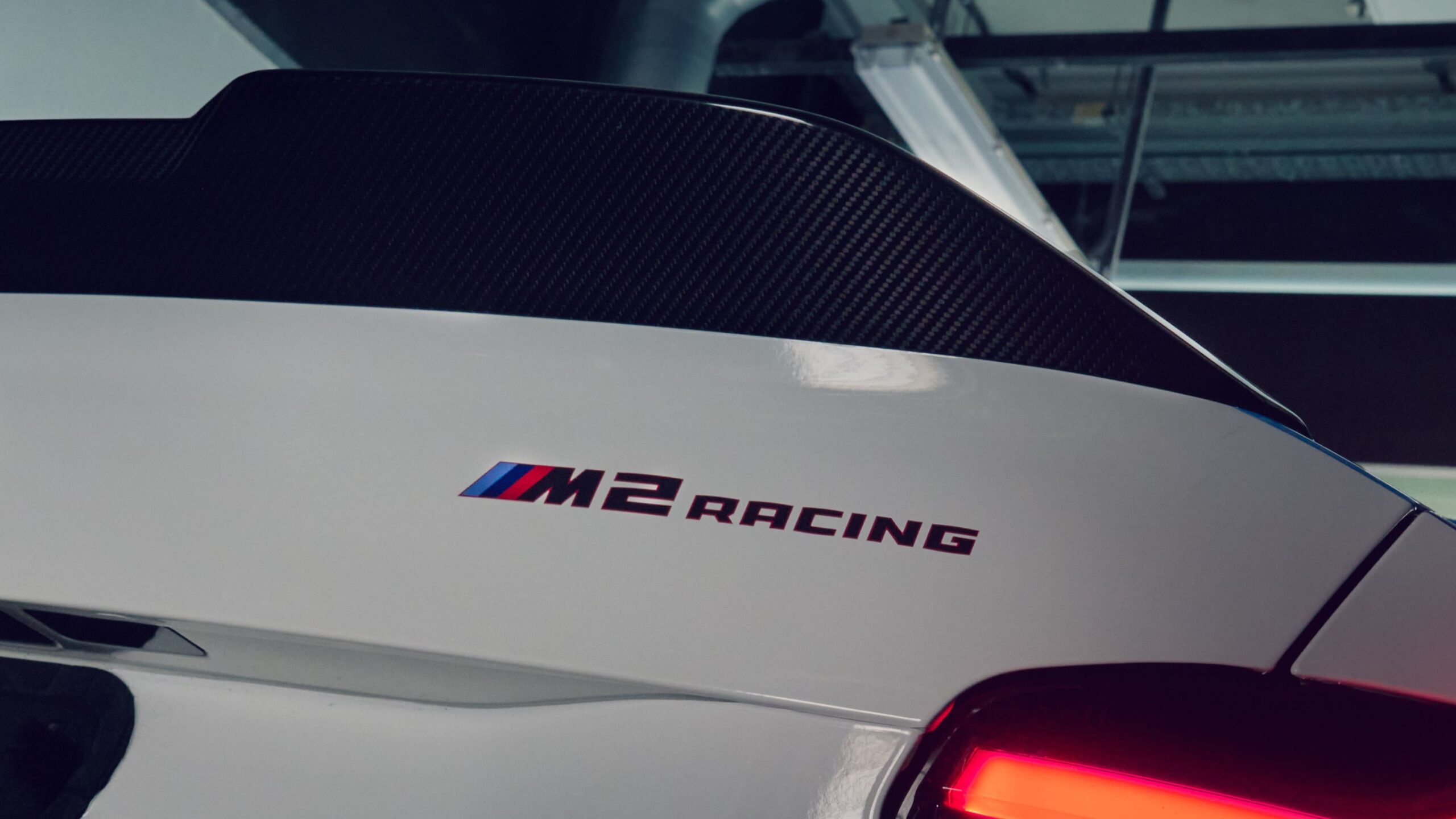 Nowe BMW M2 ma cztery cylindry. Po to, żebyś naprawdę mógł się pościgać
