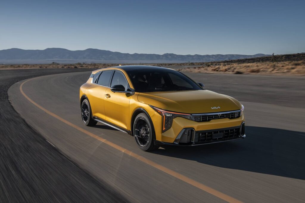 https://ocs-pl.oktawave.com/v1/AUTH_2887234e-384a-4873-8bc5-405211db13a2/autoblog/2025/04/kia-k4-hatchback-ceed-3-1024x683.jpg