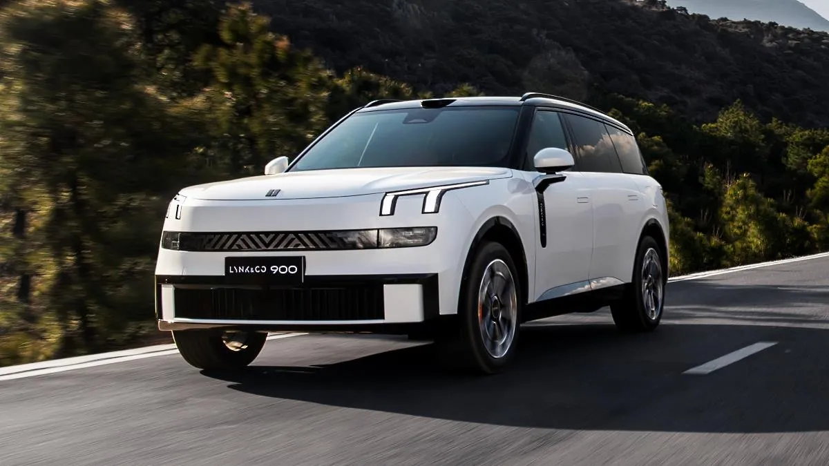 Lynk Co 900