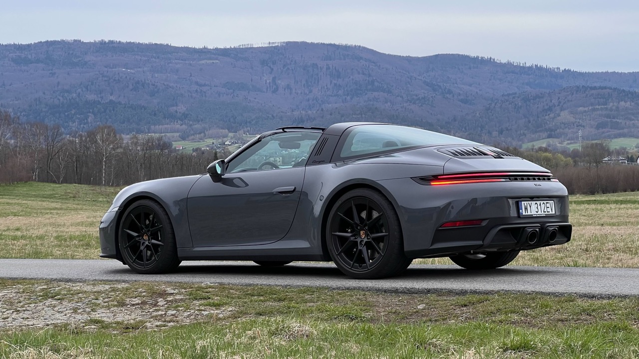 porsche 911 targa gts