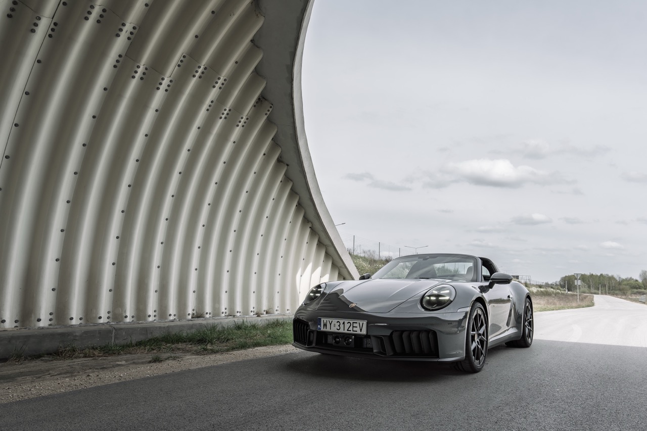 porsche 911 targa gts 2025