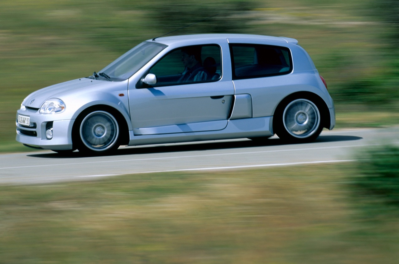renault clio v6