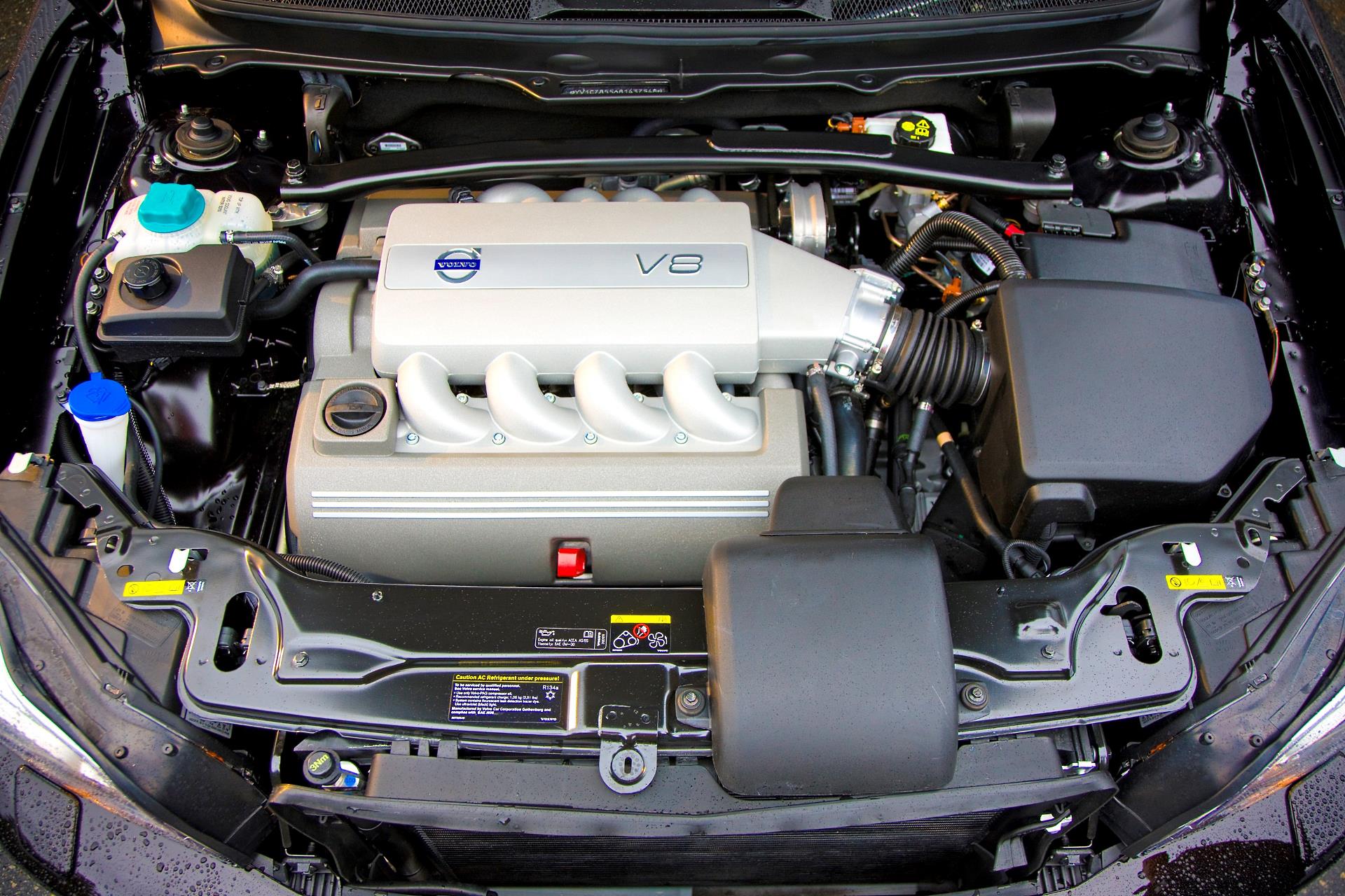 Volvo XC90 V8