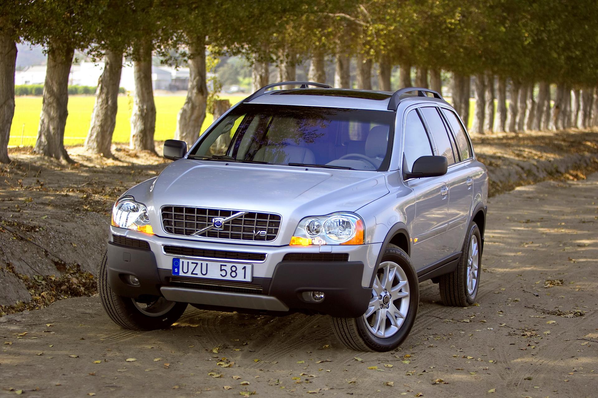 Volvo XC90 V8