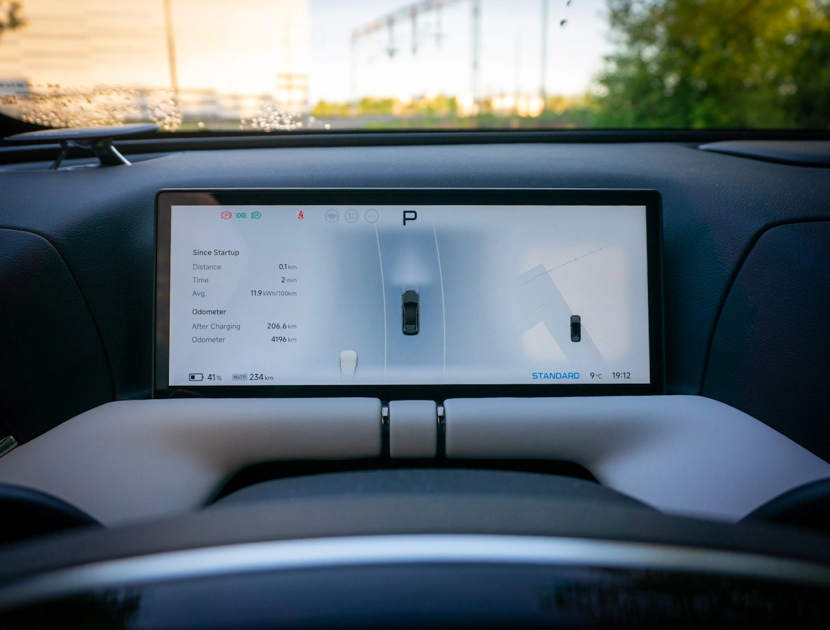 https://ocs-pl.oktawave.com/v1/AUTH_2887234e-384a-4873-8bc5-405211db13a2/autoblog/2025/04/xpeng-g9-long-range-09.jpg
