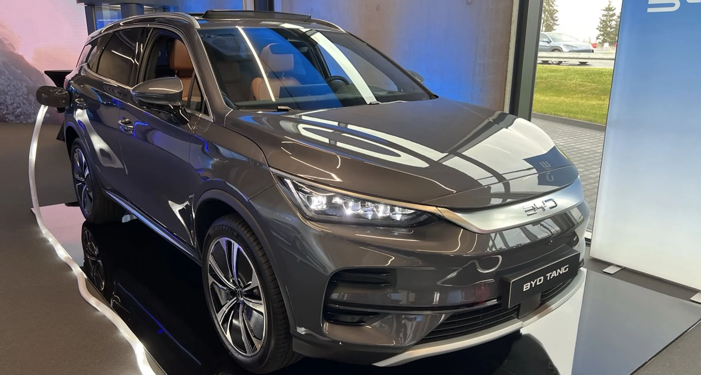 BYD cover