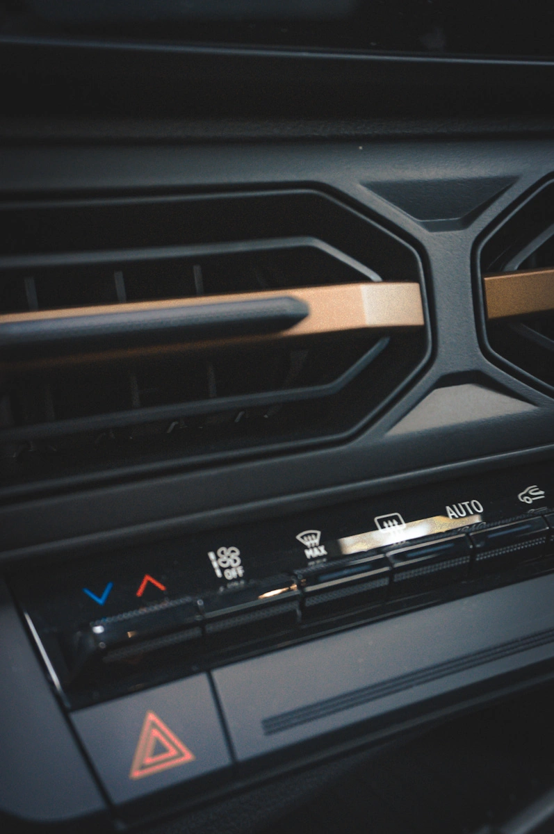 https://ocs-pl.oktawave.com/v1/AUTH_2887234e-384a-4873-8bc5-405211db13a2/autoblog/2025/05/dacia-bigster-4x4-03-2.jpg